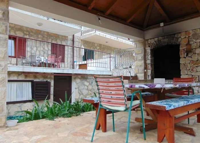 Appartement By The Sea Cove Donja Kruscica - Donja Krusica, Solta - 17064